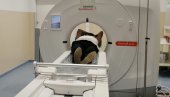 СКЕНЕР ЗА ПРЕЦИЗНИЈЕ ДИЈАГНОЗЕ: У кикиндској болници почео да ради нови ЦТ апарат (Фото) СКЕНЕР ЗА ПРЕЦИЗНИЈЕ ДИЈАГНОЗЕ: У кикиндској болници почео да ради нови ЦТ апарат (Фото)