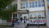 ЕКОНОМСКА ШКОЛА У КРУШЕВЦУ ПОНОВО НА УДАРУ: Опет стигла лажна дојава о подметнутој бомби