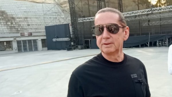 ЗА СЕЋАЊЕ ДУГО: Јашар Ахмедовски о припремама за концерт и открио коме га посвећује (ВИДЕО) ЗА СЕЋАЊЕ ДУГО: Јашар Ахмедовски о припремама за концерт и открио коме га посвећује (ВИДЕО)