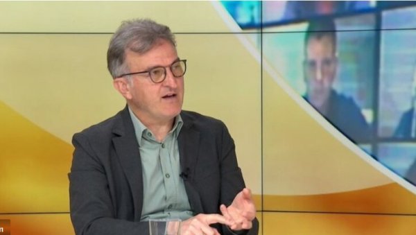 МЕДИЈИ БЛИСКИ ОПОЗИЦИЈИ НЕОДЛУЧНИ: Данас критикују Вучића због посете Младеновцу, а до јуче им је сметало зашто се прича само о Рибникару МЕДИЈИ БЛИСКИ ОПОЗИЦИЈИ НЕОДЛУЧНИ: Данас критикују Вучића због посете Младеновцу, а до јуче им је сметало зашто се прича само о Рибникару