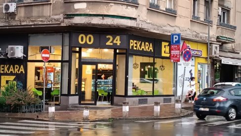 INCIDENT U CENTRU BEOGRADA: Napadanuta radnica pekare, intervenisali policija i Hitna pomoć INCIDENT U CENTRU BEOGRADA: Napadanuta radnica pekare, intervenisali policija i Hitna pomoć
