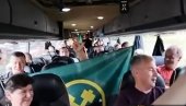 ОРИ СЕ “СРБИЈА, СРБИЈА”: Рудари Трепче кренули на скуп у Београд (ВИДЕО) ОРИ СЕ “СРБИЈА, СРБИЈА”: Рудари Трепче кренули на скуп у Београд (ВИДЕО)