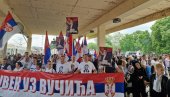 СРБИЈА НАДЕ: Грађани из свих крајева наше земље кренули на највећи скуп у Београду (ВИДЕО) СРБИЈА НАДЕ: Грађани из свих крајева наше земље кренули на највећи скуп у Београду (ВИДЕО)