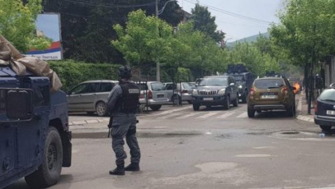 POČELO POVLAČENJE SA SEVERA KiM: Jedinice tzv. kosovske policije odlaze iz opštinskih zgrada