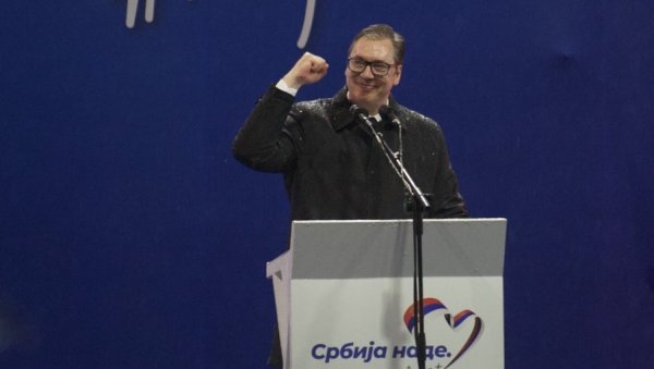 ДРУГУ ОТАЏБИНУ НЕМАМО Вучић на скупу “Србија наде”: Овом земљом управља народ (ВИДЕО) ДРУГУ ОТАЏБИНУ НЕМАМО Вучић на скупу “Србија наде”: Овом земљом управља народ (ВИДЕО)