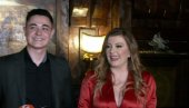 ВИКИ МИЉКОВИЋ И НЕРМИН ХАНЏИЋ: Ми смо сада једна велика породица (ВИДЕО) ВИКИ МИЉКОВИЋ И НЕРМИН ХАНЏИЋ: Ми смо сада једна велика породица (ВИДЕО)