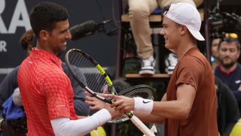 ŠTA ĆE REĆI NOVAK ĐOKOVIĆ!? Holger Rune od Deda Mraza želi (ne)moguće ŠTA ĆE REĆI NOVAK ĐOKOVIĆ!? Holger Rune od Deda Mraza želi (ne)moguće