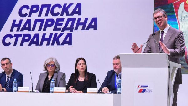 ОНИ СУ ЛИГА БЕЗ БРИГА: Вучић - СНС има рејтигн 48,7 одсто и зато опозиција неће изборе ОНИ СУ ЛИГА БЕЗ БРИГА: Вучић - СНС има рејтигн 48,7 одсто и зато опозиција неће изборе