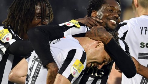PARNI VALJAK UPALIO MOTORE: Partizan krenuo sa pripremama za novu sezonu PARNI VALJAK UPALIO MOTORE: Partizan krenuo sa pripremama za novu sezonu