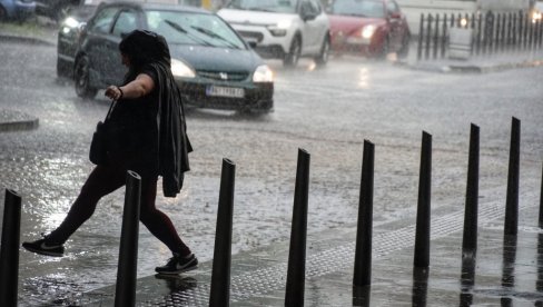 PROMENLJIVO UZ NIŽU TEMPERATURU, PONEGDE PLJUSKOVI: Vremenska prognoza za četvrtak, 20. jul