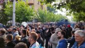 SUTRA U 11 SATI: U Zvečanu veliki miran protest za oslobađanje Radoša i Dušana SUTRA U 11 SATI: U Zvečanu veliki miran protest za oslobađanje Radoša i Dušana