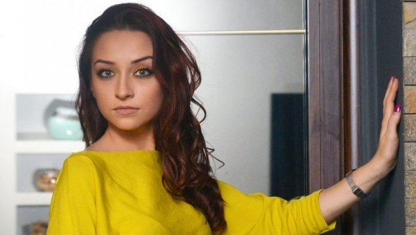 ЗА САМОСТАЛНЕ КОРАКЕ И УДАХ: У Бачкој Паланци прикупљају помоћ за лечење девојака везаних за колица ЗА САМОСТАЛНЕ КОРАКЕ И УДАХ: У Бачкој Паланци прикупљају помоћ за лечење девојака везаних за колица