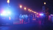 СВАЂА НА ПЛАЖИ СЕ ЗАВРШИЛА КОБНО: У пуцњави рањено девет особа, међу повређенима има и деце СВАЂА НА ПЛАЖИ СЕ ЗАВРШИЛА КОБНО: У пуцњави рањено девет особа, међу повређенима има и деце