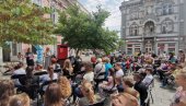 TRADICIJA DUGA ČETIRI DECENIJE: Jubilarna čitalačka značka održana u centru Zrenjanina (FOTO)