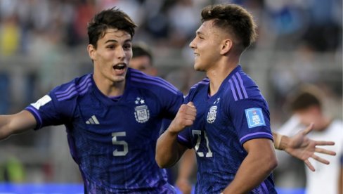 ARGENTINA SILOVITA U GRUPNOJ FAZI: Nebeskoplavi pravdaju ulogu favorita ARGENTINA SILOVITA U GRUPNOJ FAZI: Nebeskoplavi pravdaju ulogu favorita