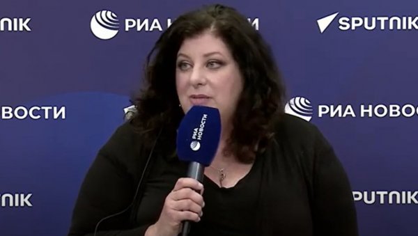 ОПТУЖИЛА БАЈДЕНА ЗА СИЛОВАЊЕ, САДА ПОБЕГЛА У МОСКВУ: Има један захтев за Владимира Путина ОПТУЖИЛА БАЈДЕНА ЗА СИЛОВАЊЕ, САДА ПОБЕГЛА У МОСКВУ: Има један захтев за Владимира Путина