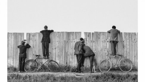 GRUPNA IZLOŽBA FOTOGRAFIJA MOJ IZBOR: Potvrda jednog vremena i njegovih junaka GRUPNA IZLOŽBA FOTOGRAFIJA MOJ IZBOR: Potvrda jednog vremena i njegovih junaka