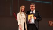 ВРШАЦ ДОДЕЛИО ЈАВНА ПРИЗНАЊА: Др Ђорђу Радаку награда за животно дело (ФОТО) ВРШАЦ ДОДЕЛИО ЈАВНА ПРИЗНАЊА: Др Ђорђу Радаку награда за животно дело (ФОТО)