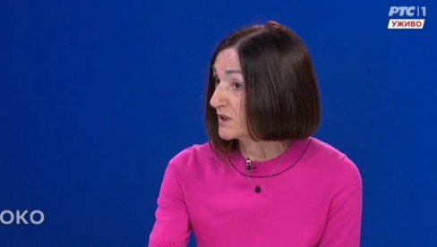 GROZNO JE ŠTO KRIVE MEDIJE ZA UBISTVO DECE Smajlović: Nadam se da protestima neće poći za rukom da gase medije (VIDEO) GROZNO JE ŠTO KRIVE MEDIJE ZA UBISTVO DECE Smajlović: Nadam se da protestima neće poći za rukom da gase medije (VIDEO)
