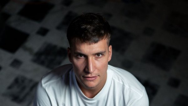 НОВИ КОШАРКАШКИ ПОТРЕС: Богдан Богдановић за саиграча добио бившег првог пика НБА драфта (ВИДЕО) НОВИ КОШАРКАШКИ ПОТРЕС: Богдан Богдановић за саиграча добио бившег првог пика НБА драфта (ВИДЕО)
