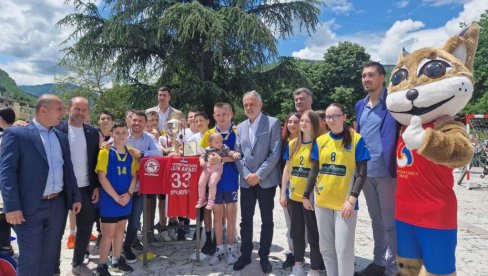 MALI SAJAM SPORTA U PRIJEPOLJU: Ministarstvo sporta i Sportski savez Srbije organizovali sjajnu manifestaciju MALI SAJAM SPORTA U PRIJEPOLJU: Ministarstvo sporta i Sportski savez Srbije organizovali sjajnu manifestaciju
