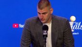 SRBIN TRLJA OČI I NE VERUJE! Nikola Jokić dibidus zatečen zbog jedne stvari SRBIN TRLJA OČI I NE VERUJE! Nikola Jokić dibidus zatečen zbog jedne stvari