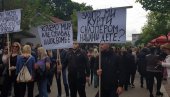 БОДЉИКАВА ЖИЦА И ШКОЛСКЕ ТОРБЕ НЕ ИДУ ЗАЈЕДНО: Моћна порука Ане Гаљак са КиМ БОДЉИКАВА ЖИЦА И ШКОЛСКЕ ТОРБЕ НЕ ИДУ ЗАЈЕДНО: Моћна порука Ане Гаљак са КиМ