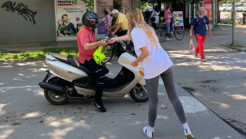 „ГЛЕДАЈ ДА ТЕ ВИДЕ“ И У КИКИНДИ: Акција за безбедније учешће бициклиста у саобраћају (ФОТО)