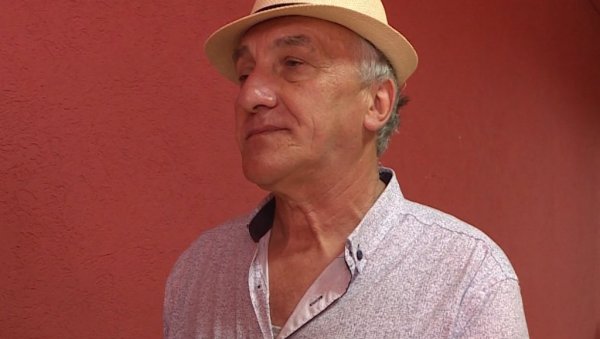 „KАДА ОДЕ ПЕСНИK“: Нова књига Здравка Сретеновића промовисана у Јагодини (ФОТО) „KАДА ОДЕ ПЕСНИK“: Нова књига Здравка Сретеновића промовисана у Јагодини (ФОТО)