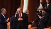 ЕРДОГАН ПОЛОЖИО ЗАКЛЕТВУ: Нови мандат турског председника трајаће пет година ЕРДОГАН ПОЛОЖИО ЗАКЛЕТВУ: Нови мандат турског председника трајаће пет година
