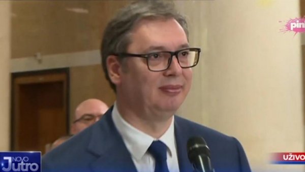 ВУЧИЋ НА ОБЕЛЕЖАВАЊУ ДАНА МУП И ПОЛИЦИЈЕ: Само са вама се осећамо сигурније и безбедније, хвала вам на труду (ВИДЕО) ВУЧИЋ НА ОБЕЛЕЖАВАЊУ ДАНА МУП И ПОЛИЦИЈЕ: Само са вама се осећамо сигурније и безбедније, хвала вам на труду (ВИДЕО)