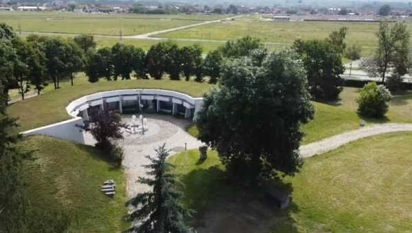 ЗАВРШЕНА ВЕЛИКА РЕКОНСТРУКЦИЈА МУЗЕЈА НА СЛОБОДИШТУ: Сећање на жртве фашиста (ФОТО/ВИДЕО) ЗАВРШЕНА ВЕЛИКА РЕКОНСТРУКЦИЈА МУЗЕЈА НА СЛОБОДИШТУ: Сећање на жртве фашиста (ФОТО/ВИДЕО)