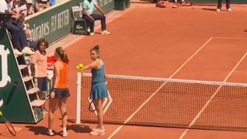 BRUKA: Ovakav nesportski potez se ne pamti, Rolan Garos će biti mesto velikog gneva na narednom meču! (VIDEO) BRUKA: Ovakav nesportski potez se ne pamti, Rolan Garos će biti mesto velikog gneva na narednom meču! (VIDEO)