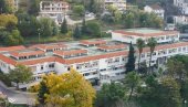 HERCEGNOVSKI PENZIONERI O PREMEŠTAJU TIMOVA LEKARA: Dar-mar u zdravstvenoj zaštiti HERCEGNOVSKI PENZIONERI O PREMEŠTAJU TIMOVA LEKARA: Dar-mar u zdravstvenoj zaštiti