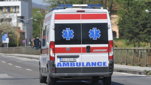 DETALJI TEŠKE SAOBRAĆAJNE NESREĆE NA PUTU IZMEĐU VRNJAČKE BANJE I GOČA: Troje poginulih, jedna osoba teško povređena DETALJI TEŠKE SAOBRAĆAJNE NESREĆE NA PUTU IZMEĐU VRNJAČKE BANJE I GOČA: Troje poginulih, jedna osoba teško povređena