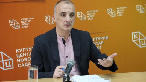 RAT PROTIV DEMOKRATIJE: Novinar i publicista Milorad Vukašinović o fenomenu krize kapitalizma (VIDEO) RAT PROTIV DEMOKRATIJE: Novinar i publicista Milorad Vukašinović o fenomenu krize kapitalizma (VIDEO)
