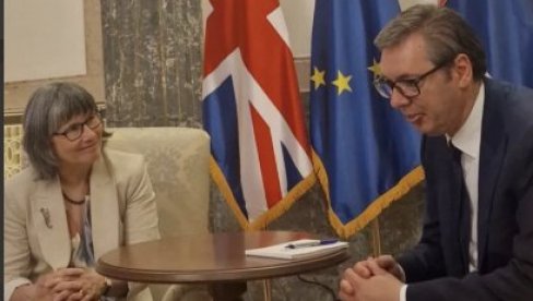 VUČIĆ SA MAKLEOD: Oproštajna poseta ambasadorke Velike Britanije VUČIĆ SA MAKLEOD: Oproštajna poseta ambasadorke Velike Britanije