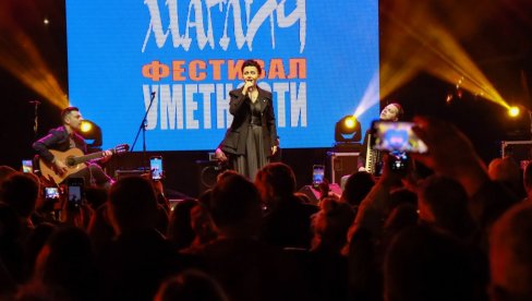 AMIRA SPUSTILA ZAVESU: U Kraljevu završen Festival umetnosti Maglič AMIRA SPUSTILA ZAVESU: U Kraljevu završen Festival umetnosti Maglič