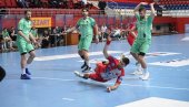 ZASLUŽILI SMO EVROPSKI TROFEJ : Bojan Rađenović, uzdanica rukometaša Vojvodine ZASLUŽILI SMO EVROPSKI TROFEJ : Bojan Rađenović, uzdanica rukometaša Vojvodine
