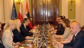 ОРЛИЋ СА ПОСЛАНИКОМ ПОЉСКЕ ФОГЈЕЛОМ: Србија увек за поштовање међународног права ОРЛИЋ СА ПОСЛАНИКОМ ПОЉСКЕ ФОГЈЕЛОМ: Србија увек за поштовање међународног права