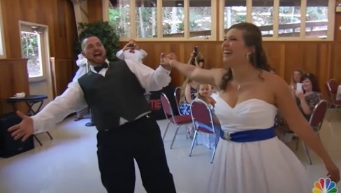 SVE ZA LJUBAV: Žena mu je u saobraćajci izgubila pamćenje, učinio je nešto DIVNO za nju SVE ZA LJUBAV: Žena mu je u saobraćajci izgubila pamćenje, učinio je nešto DIVNO za nju