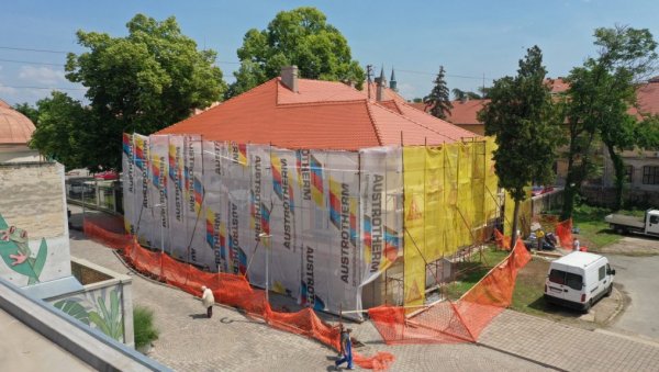 УСКОРО У НОВОМ РУХУ: У току радови на обнови Дечјег одељења сомборске библиотеке УСКОРО У НОВОМ РУХУ: У току радови на обнови Дечјег одељења сомборске библиотеке