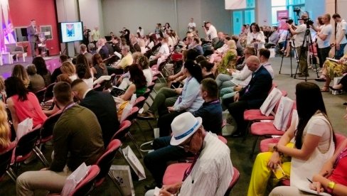 КАКО ДО КВАЛИТЕТНИЈЕ ПОНУДЕ У ТУРИЗМУ : У Инђији почиње други Туристички самит Војводине КАКО ДО КВАЛИТЕТНИЈЕ ПОНУДЕ У ТУРИЗМУ : У Инђији почиње други Туристички самит Војводине