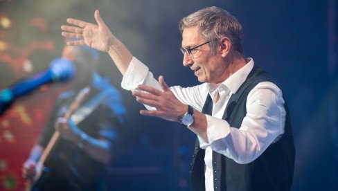 Massimo Savić bi danas napunio 61 godinu, poslednji nastup u Beogradu bio na Belgrade Beer Fest-u Massimo Savić bi danas napunio 61 godinu, poslednji nastup u Beogradu bio na Belgrade Beer Fest-u