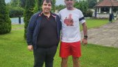 TRČI ZA BOLESNOG KOSTU (3): Ultramaratonac Aleksandar Kikanović stigao u Rekovac (FOTO) TRČI ZA BOLESNOG KOSTU (3): Ultramaratonac Aleksandar Kikanović stigao u Rekovac (FOTO)
