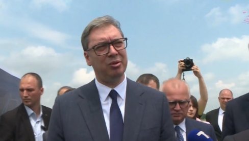 VUČIĆ NA OTVARANJU NOVE PISTE BEOGRADSKOG AERODROMA: Čak 732 miliona evra ulaganja, ponosan sam na Srbiju koja neće da stane (FOTO/VIDEO)