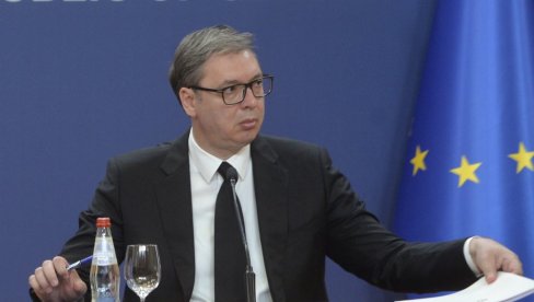 VUČIĆ IM MALO KRIV, PA MALO DOBAR: Kratak spoj u Danasu VUČIĆ IM MALO KRIV, PA MALO DOBAR: Kratak spoj u Danasu