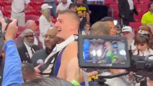 NIKOLA, NIKOLA! Jokić nije mogao da veruje koga vidi... (VIDEO) NIKOLA, NIKOLA! Jokić nije mogao da veruje koga vidi... (VIDEO)