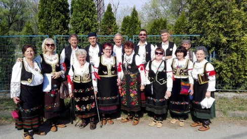 RIBNICA BEZ PREMCA: Zapaženi nastupi pevačke grupe iz Kraljeva RIBNICA BEZ PREMCA: Zapaženi nastupi pevačke grupe iz Kraljeva