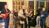 ЛЕКАРИ ЗА ТЕЛО ЛЕЧЕ И ДУШУ МУЗИКУ: У Врању нешто више од годину дана функционише четворочлани бенд